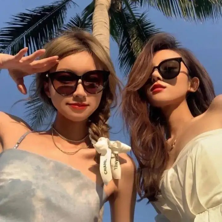 踏入黑暗海报